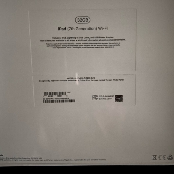 Rose gold colour Factory sealed 7gen iPad 32g - Picture 2 of 4